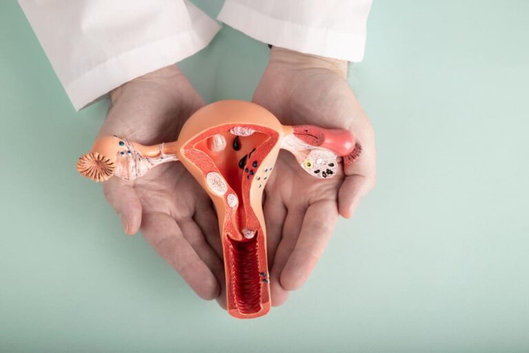 هل عملية استئصال الرحم خطيرة؟ تعرفي على البديل!