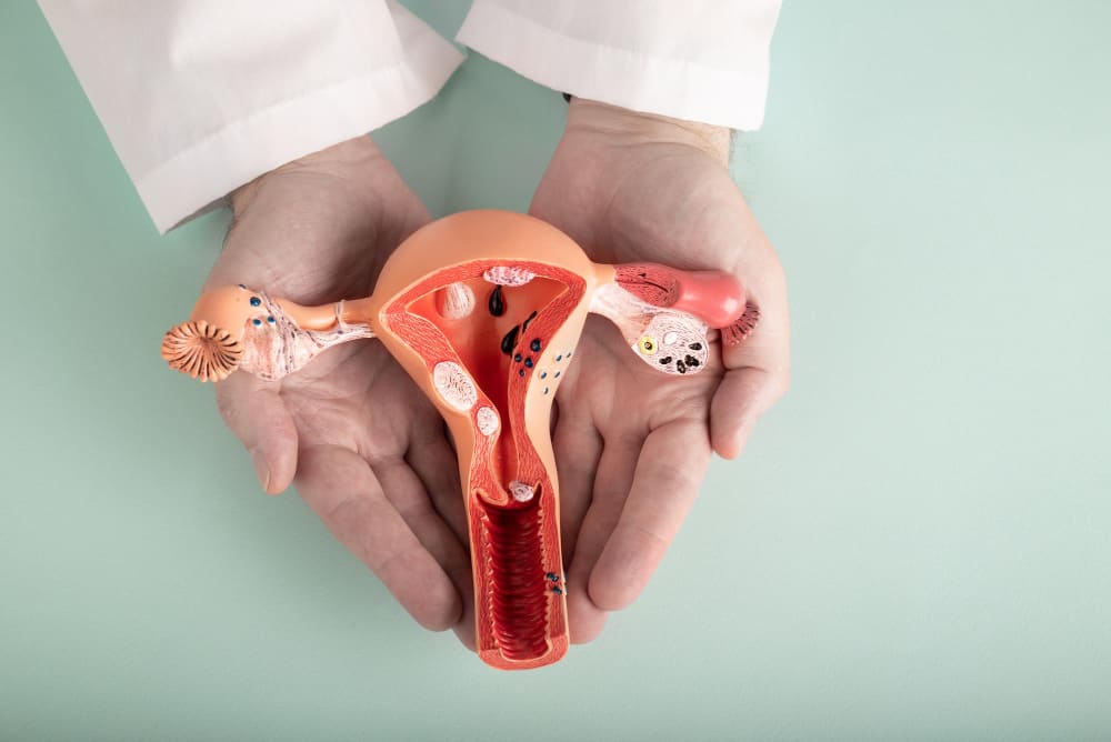 هل عملية استئصال الرحم خطيرة؟ تعرفي على البديل!